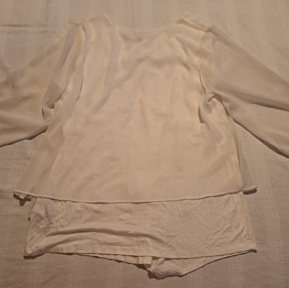 Apt 9 women's size Large Ivory colored blouse with necklace, new - Picture 14 of 15
